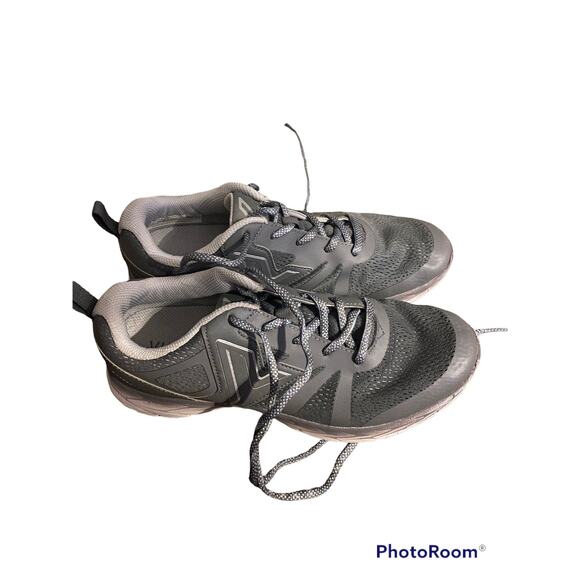 Vionic miles women’s sneakers size 9.5 - Picture 1 of 3